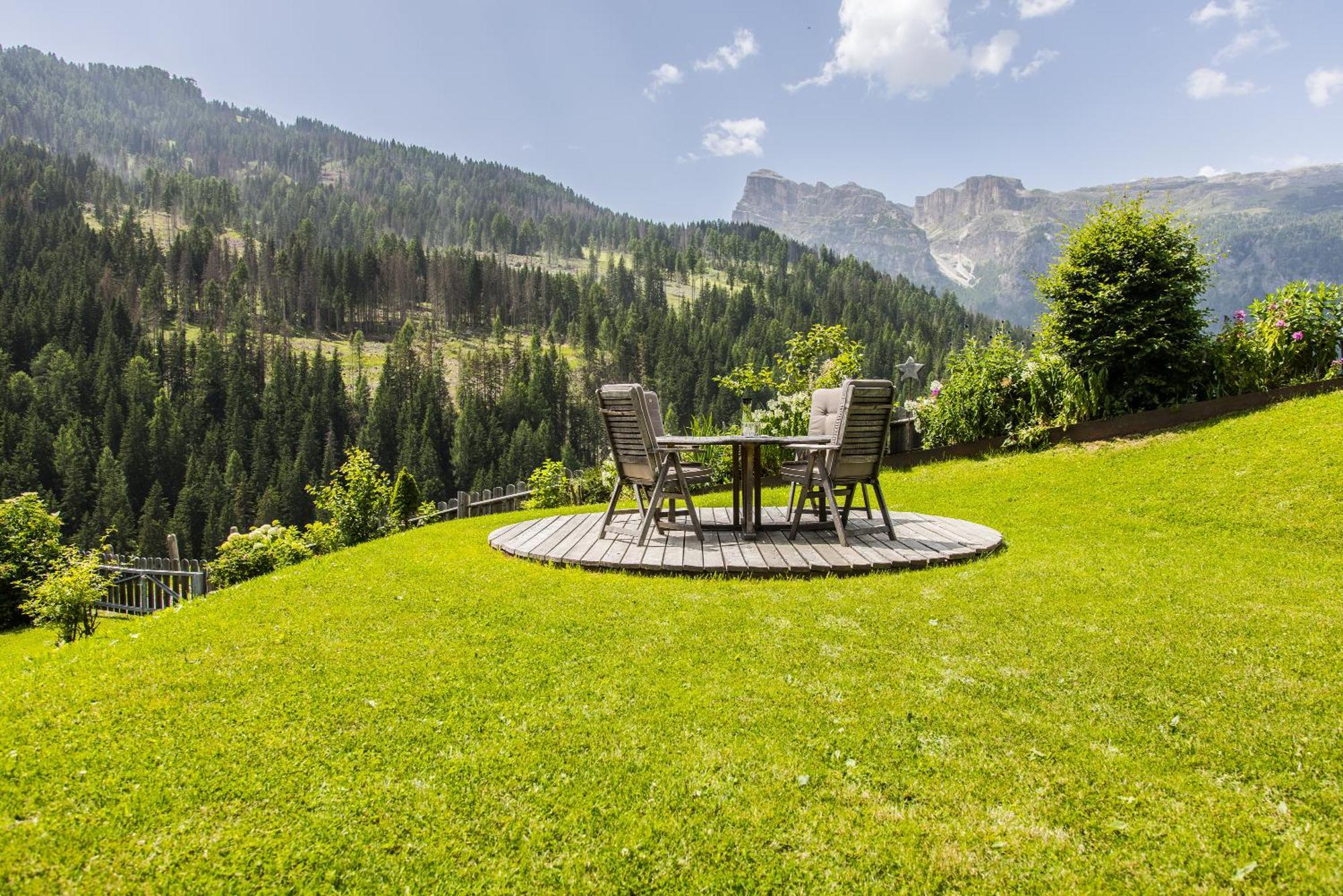 Apartment Ciasa Laoi San Cassiano  Exteriör bild
